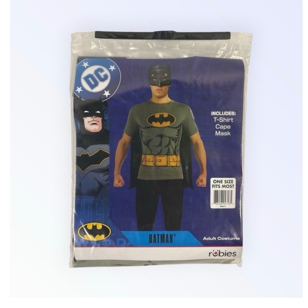 Rubies DC Batman Adult Costume Size Mens One Size New Tshirt Cape Mask